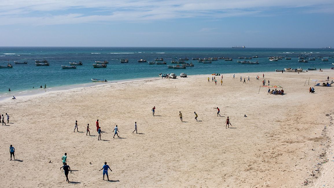 somalia, mogadiszu, polska akcja humanitarna, plaża, hotel Jeszcze chwila, a tu się uspokoi