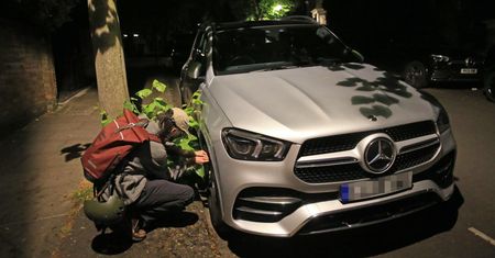 Spuścili powietrze z opon 10 tys. SUV-ów. Nie mają zamiaru przestać