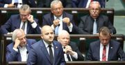"Nie było słowa o Mateckim", ale było o "represjach władzy". Gorące reakcje z PiS po zatrzymaniu posła