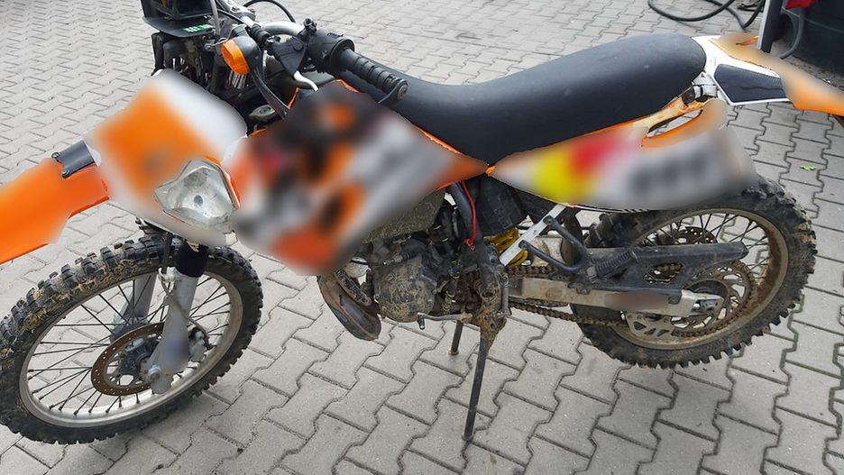 Policjanci z Otwocka zatrzymali pijanego motocyklistę, jadącego bez dokumentów.