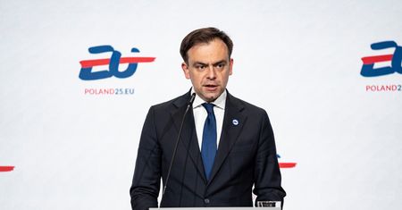 Polska wciąż zwleka, ale rynek kryptowalut nie czeka