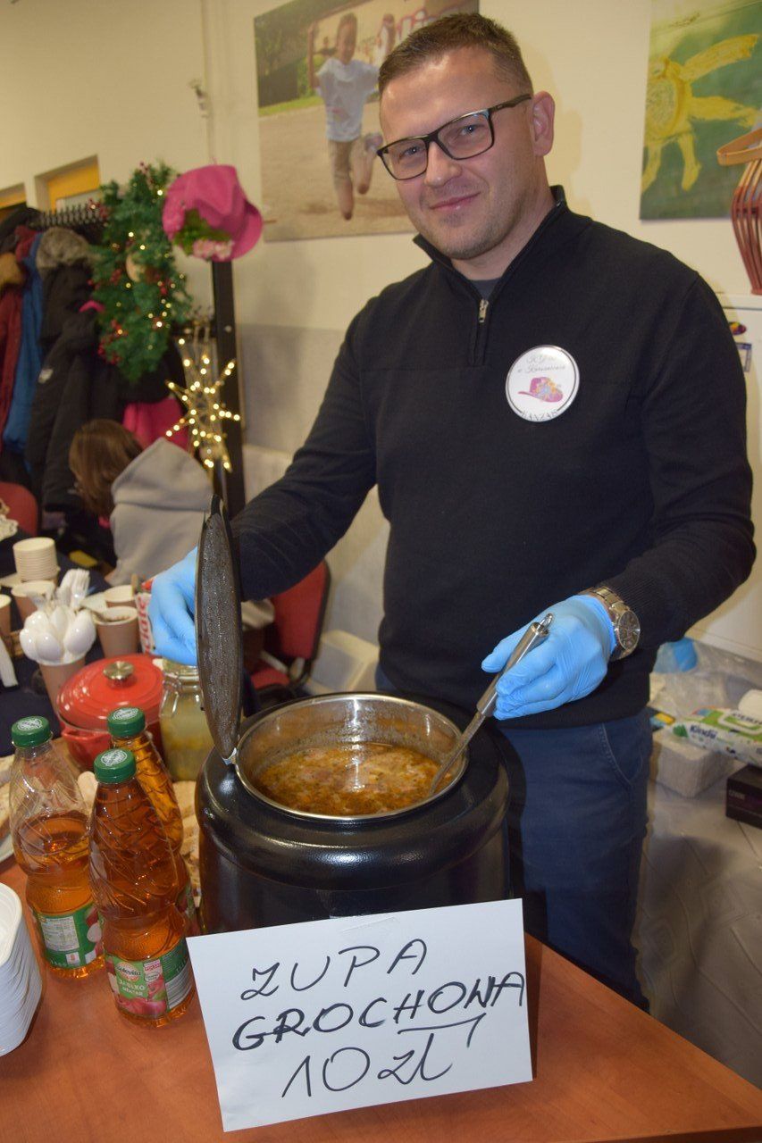 Świąteczne Targi Rękodzieła w Zduńskiej Woli zachwyciły kupujących i oglądających