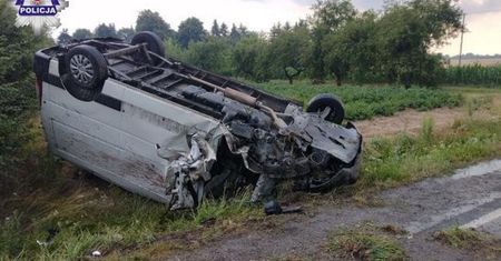 Horror w Zofiówce. Kierowca dostawczaka nie miał szans na przeżycie