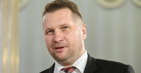 Przemysław Czarnek tłumaczy się ze słów o LGBT. "Przypisuje się mi intencje, których nie miałem"