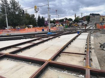 Łódź: śmiertelne potrącenie na Zachodniej. Kobieta zginęła pod tramwajem