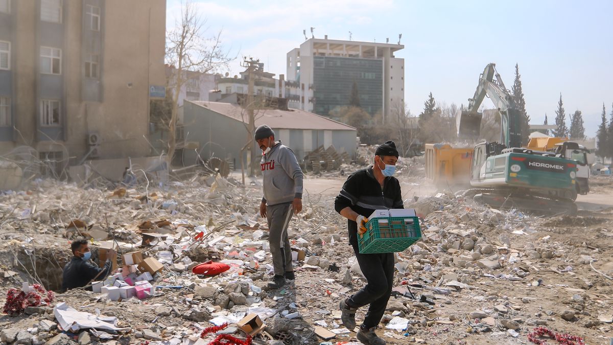 6 lutego w południowo-wschodniej Turcji i północnej Syrii nastąpiło trzęsienie ziemi o magnitudzie 7,8. Śmierć poniosło ponad 50 tys. osób