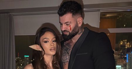 Wojciech Gola i Sofi zaprezentowali halloweenowe kreacje. Fani kpią: "Idealnie się przebrałeś za Wojtka Golę". ZAREAGOWAŁ