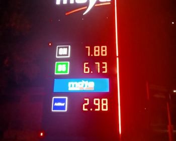 Tak zmieniły się ceny paliw po północy. Ruszył program "Ceny Paliwa Niżej"