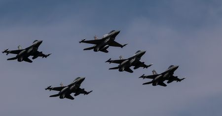 Zmasowany ostrzał Ukrainy. Myśliwce NATO w powietrzu