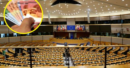 Sprawdzili, ile zarobili europosłowie przez 20 lat. Imponujące kwoty