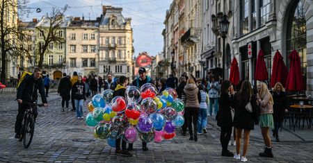 Ukraina zabiega o turystów. "Można zobaczyć, jak wiele dzieje się już teraz"
