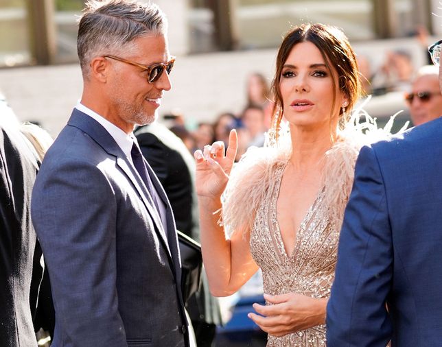 Celebrity Sightings in New York City - June 5, 2018NON-EXCLUSIVE      June 5, 2018 - Sandra Bullock, Bryan Randall arrive at 'Oceans 8' World Premiere in New York.        Photo Credit: Jackson LeeJackson LeeArts Culture and Entertainment, Celebrities, FeedRouted_Global, topix, bestof