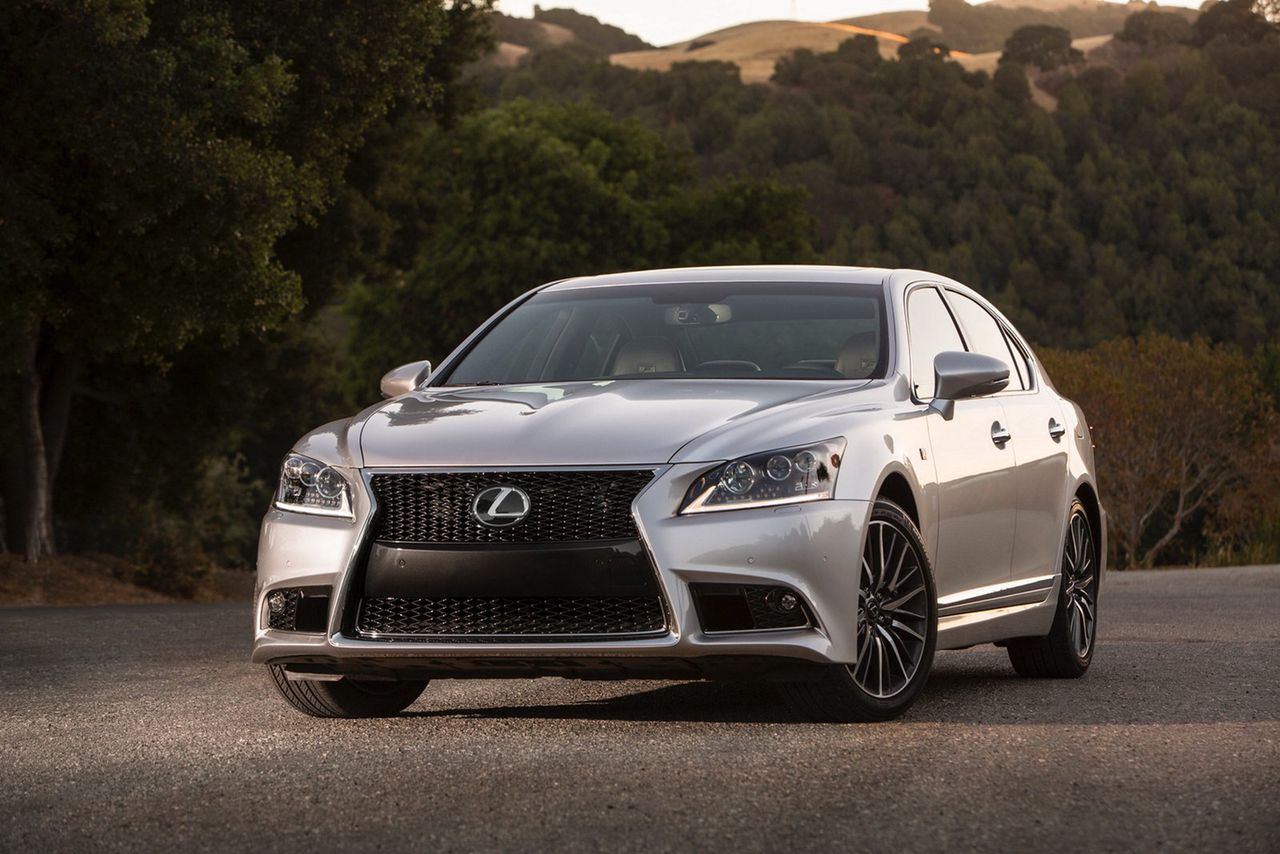 Lexus LS460 F-Sport (10)