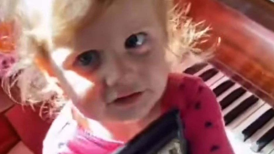 Dwulatka znalazła zdjęcie prababci. Jej słowa wywołują dreszcze