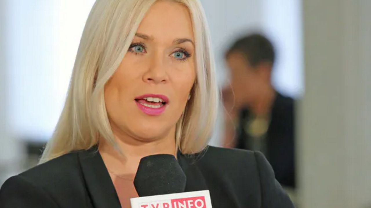 Biedrzycka w TVP Info. Wcześniej na jej miejscu był Kłeczek