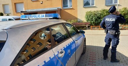 96-latka wypadła z balkonu. Wylądowała na rusztowaniach