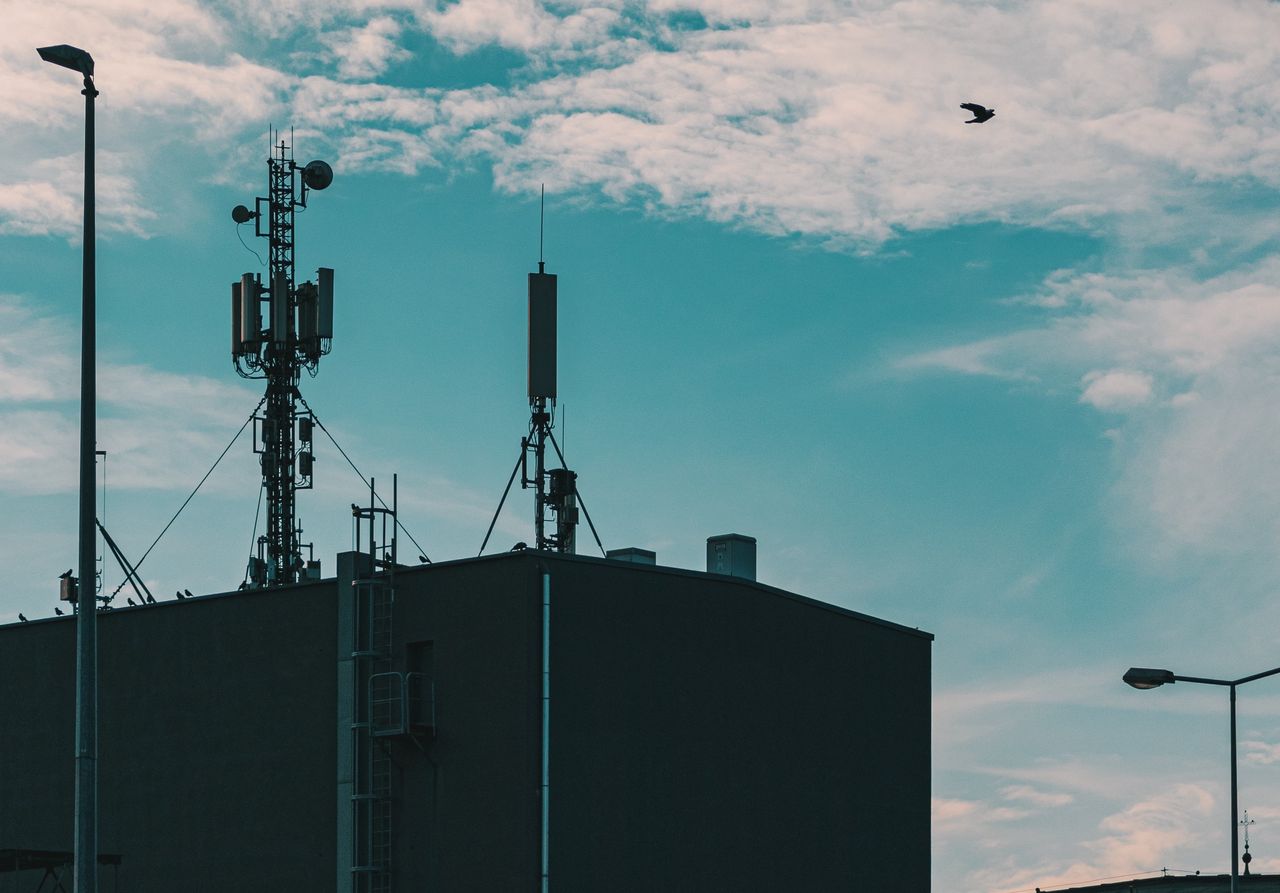 Czy 5G szkodzi zdrowiu? Rosjanie chcą poluzowania norm