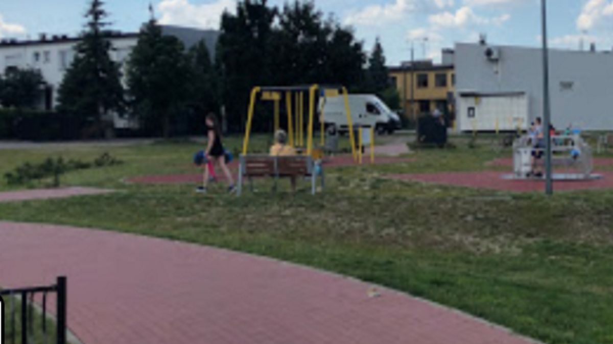 Plac zabaw przy ul. Konopnickiej we Włocławku