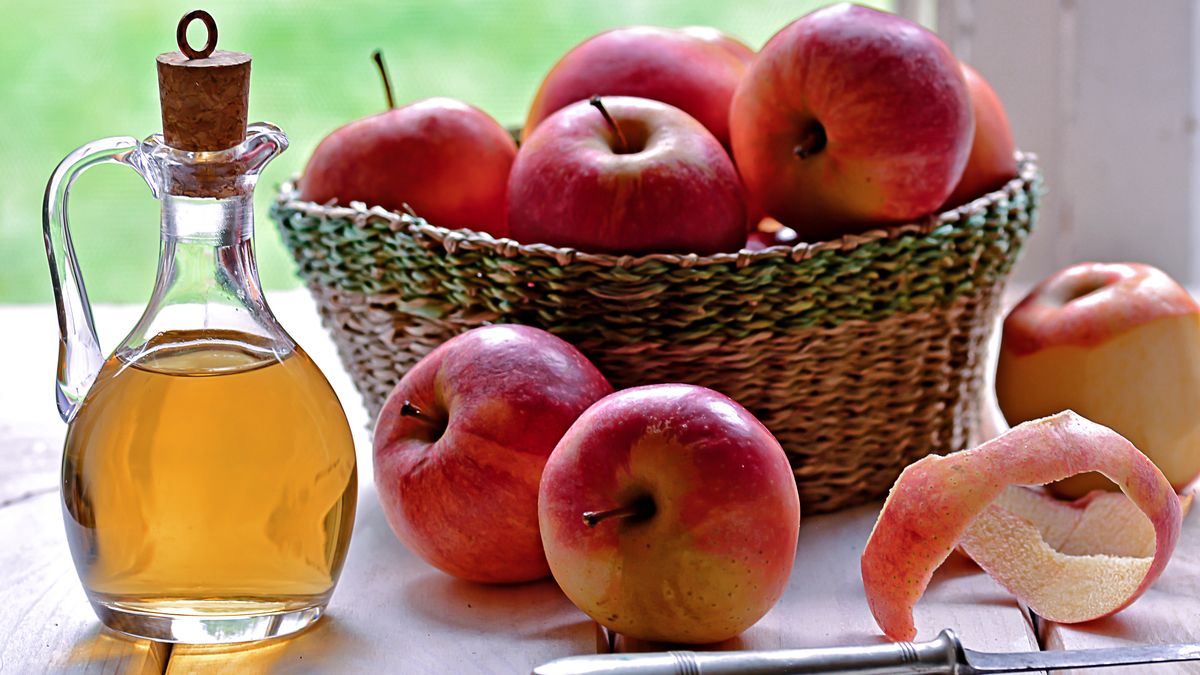 Ocet jabłkowy można przygotować samodzielnie.