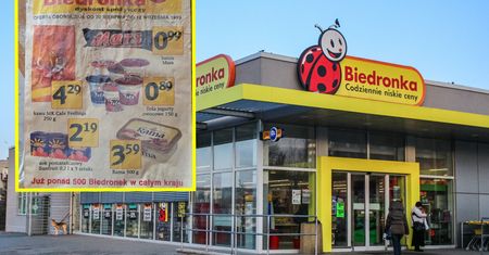 Internauta znalazł gazetkę z Biedronki z 1999 roku. Porównaliśmy ceny