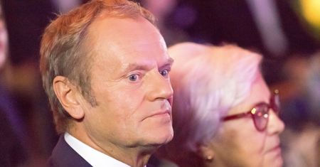 Kto w PO rzuca Tuskowi kłody pod nogi? Dwa nazwiska od eksperta