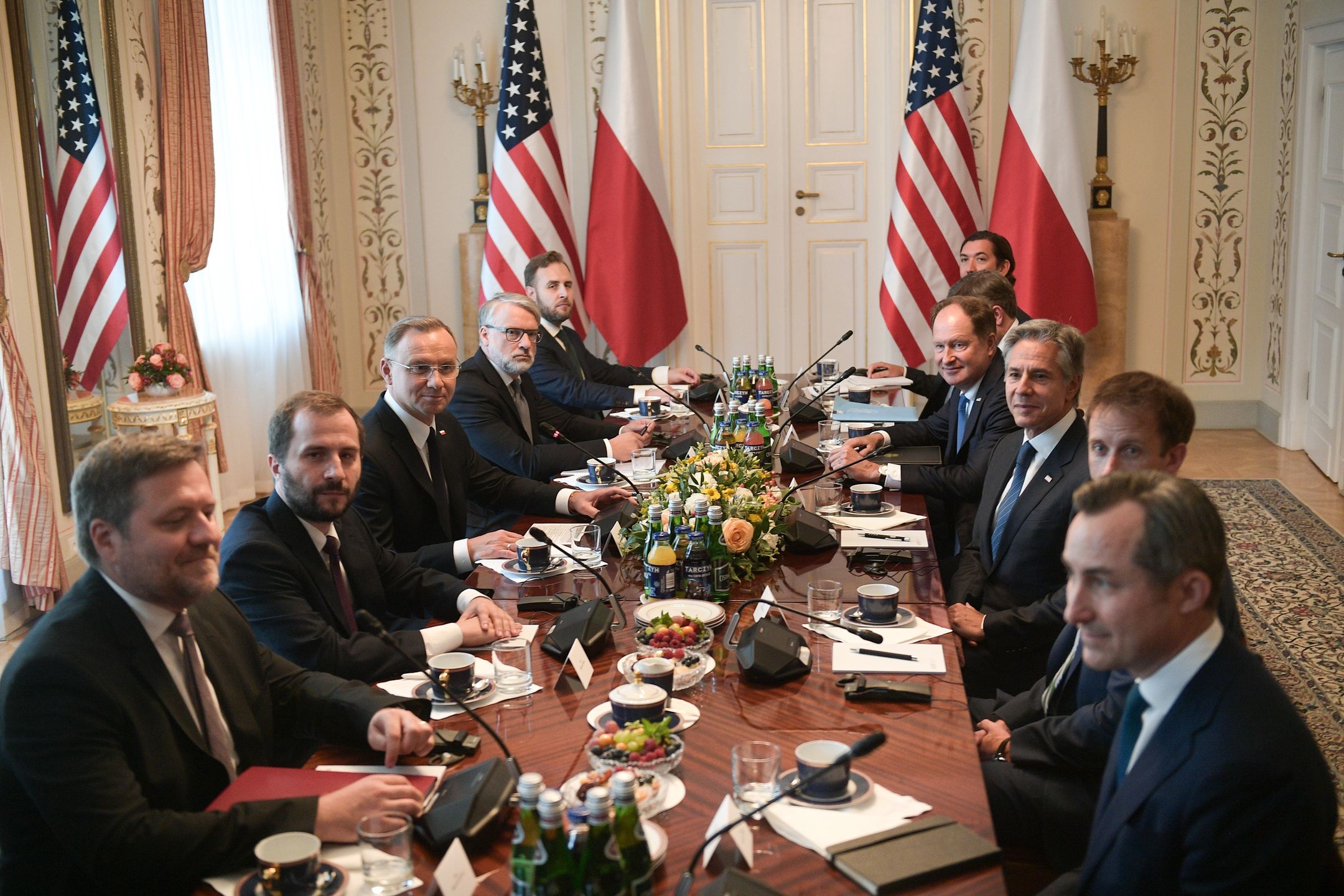 Antony J. Blinken, Andrzej Duda
Warszawa, 12.09.2024. Sekretarz stanu USA Antony J. Blinken (3P) oraz prezydent RP Andrzej Duda (3L) podczas spotkania w Belwederze w Warszawie, 12 bm. (amb) PAP/Marcin Obara
Marcin Obara
bezpiecze�stwo, dyplomacja, polityka, rozmowy, spotkanie, wizyta sekretarza stanu USA, wsp�praca Polski i USA