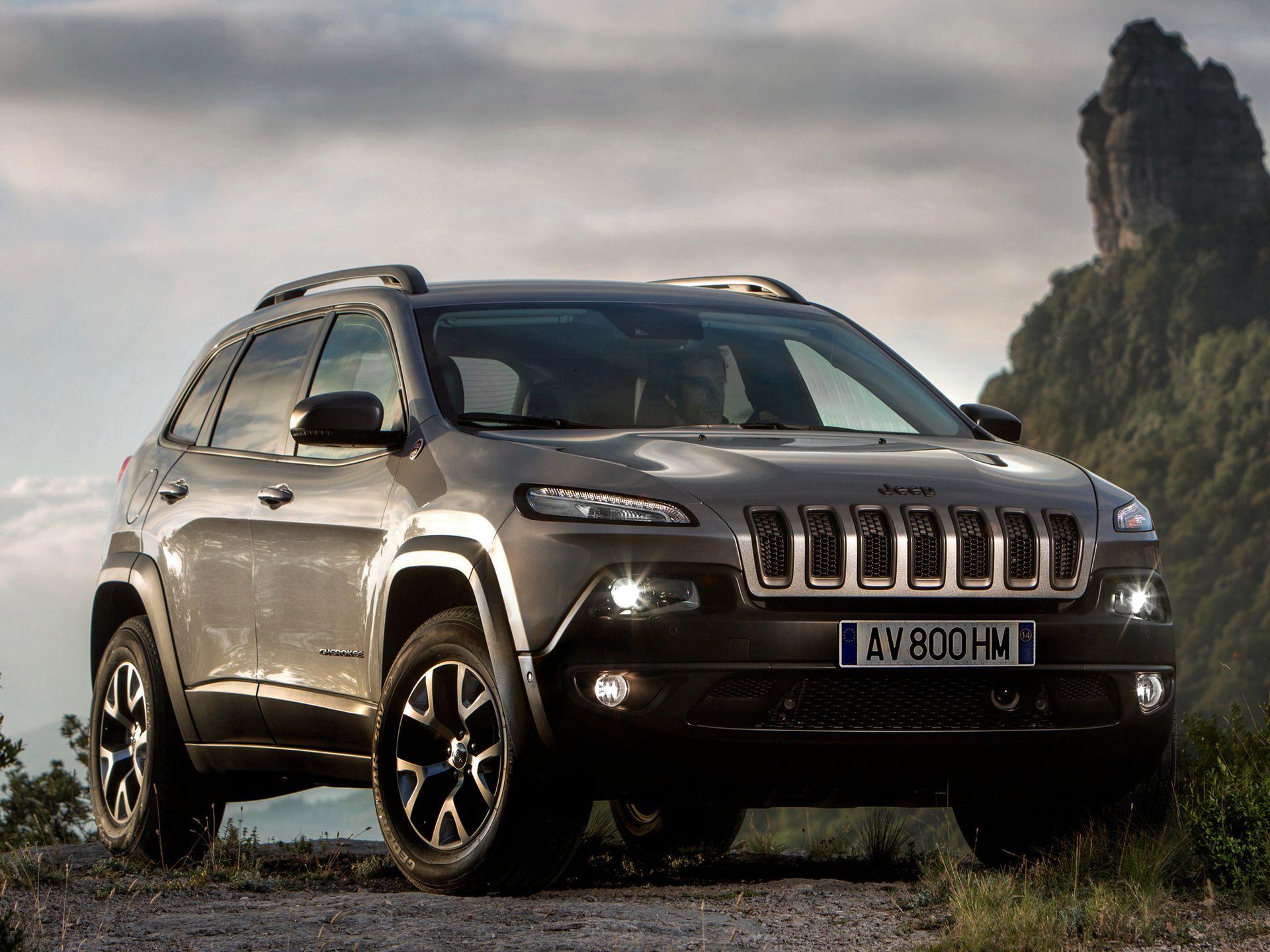 Jeep Cherokee 6