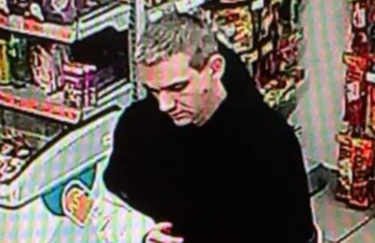 Wizerunek poszukiwanego mężczyzny.