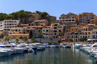 Tę wyspę uwielbiają bogaci obcokrajowcy. Narasta strach przed jej wyprzedaniem