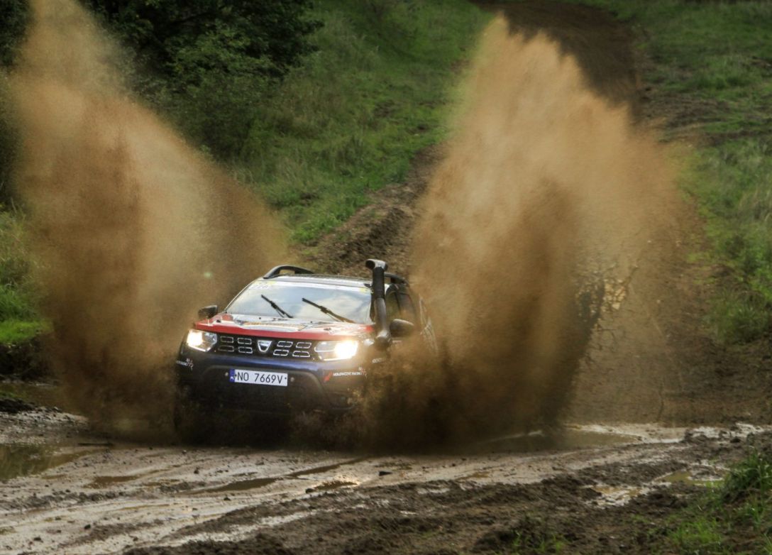 Dacia Duster w akcji na Rajdzie Baja Drawsko 2020
