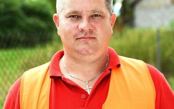 Po paraliżu twarzy odszedł z "NND". Tak dziś wygląda