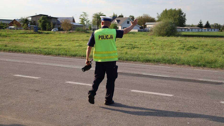 zdjęcie ilistracyjne / Policjanci zatrzymali kierowców jadących na podwójnym gazie oraz tych, którzy przekroczyli dozwoloną prędkość