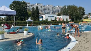 Półmetek wakacji na obiektach częstochowskiego MOSiR-u. Tropikalne upały poprawiają frekwencję na kąpieliskach