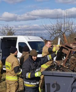 Strażacy z OSP Wapnica zbierają złom, żeby kupić nowy wóz bojowy
