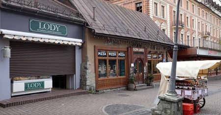 Czerwona strefa w całej Polsce. Czego nie wolno? Obostrzenia