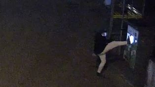 Olsztyn: Uszkodził biletomat. Policja szuka sprawcy zniszczeń