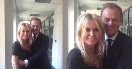 Donald Tusk przytula Monikę Olejnik! (FOTO)