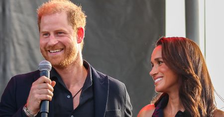 Dawno niewidziani RAZEM Książę Harry i Meghan Markle obejmują się na koncercie charytatywnym. Tak uciszają wszelkie plotki o KRYZYSIE?