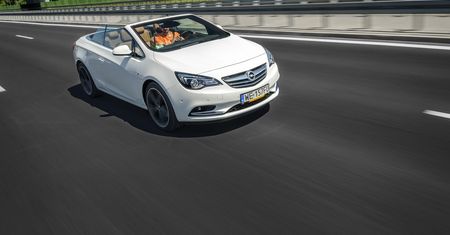 Opel Cascada 1,6 Turbo w trasie - samochodem na wakacje [galeria]