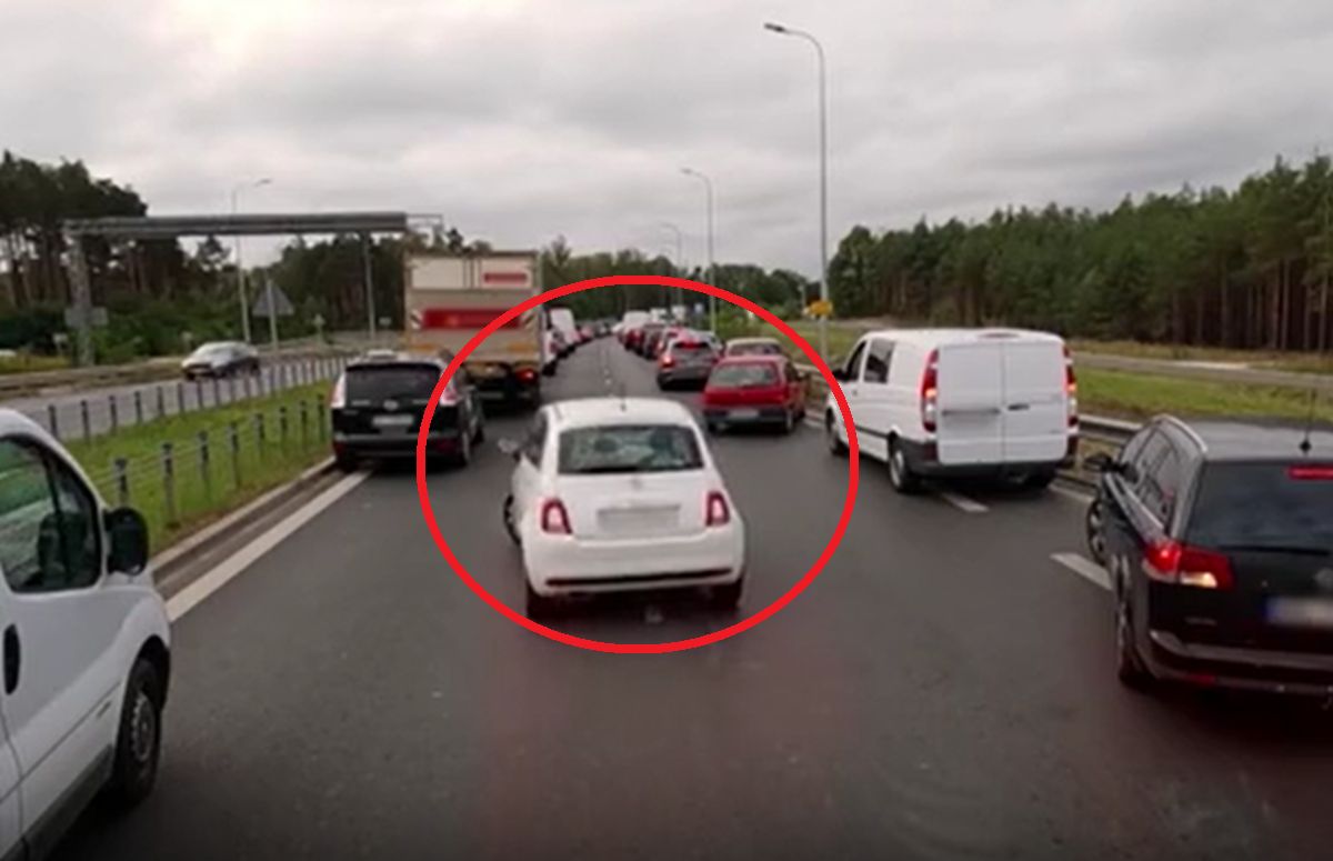 Jechali na akcję. Tak wyglądał korytarz życia