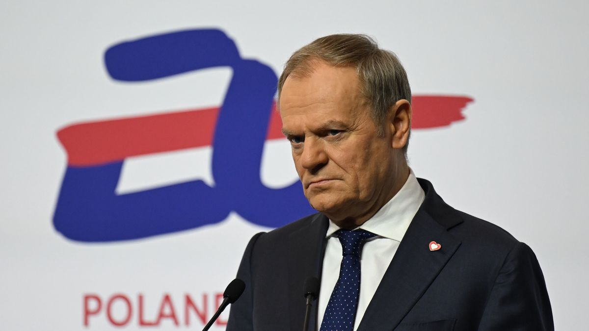 Gdańsk, 07.02.2025. Przewodnictwo Polski w Radzie UE. Premier RP Donald Tusk podczas wspólnej konferencji prasowej z przewodniczącą Komisji Europejskiej Ursulą von der Leyen po spotkaniu członków Rady Ministrów RP z Kolegium Komisarzy UE w Europejskim Centrum Solidarności w Gdańsku, 7 bm. Tematem rozmów były polskie priorytety na czas prezydencji w Radzie UE, której hasłem jest ?Bezpieczeństwo, Europo!?. (jm) PAP/Adam Warżawa