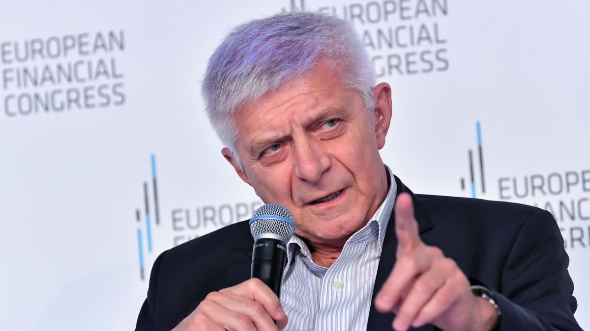 Marek Belka uważa na miejscu RPP podniósłby stopy procentowe