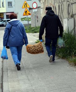 Koronawirus w Polsce. Zakażona jeździła na zakupy. Odpowie przed sądem