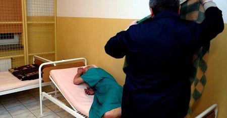 Niebotyczne ceny za izbę wytrzeźwień. Drożej niż w luksusowych hotelach