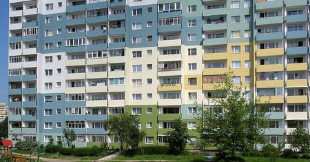 Ile jeszcze postoją? Sprawdzili bloki z wielkiej płyty