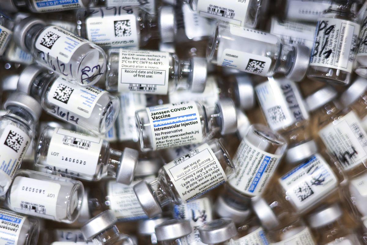 Niemcy. Miliony szczepionek na COVID-19 mogą trafić na śmietnik 