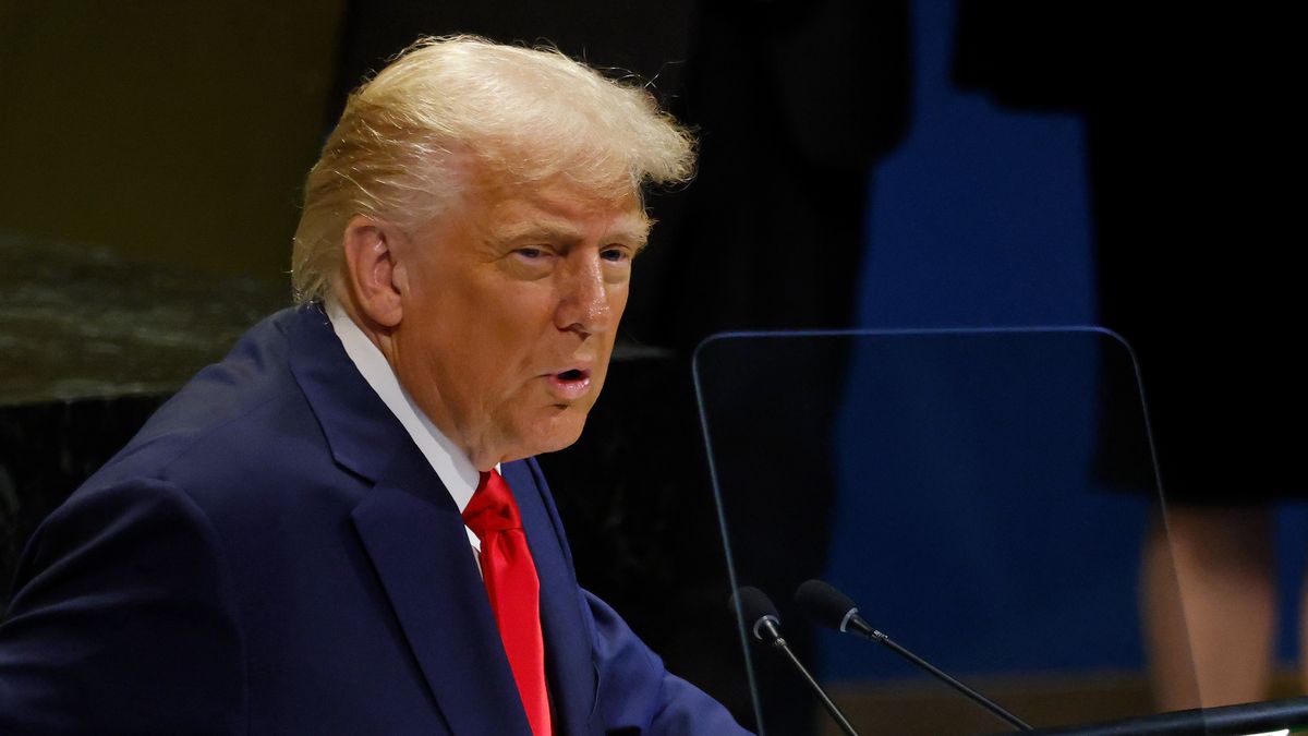 Poparcie dla Donalda Trumpa maleje