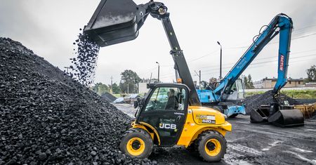 Stracił około 17 mln zł. Straszą go karami. "Krew mnie zalewa"