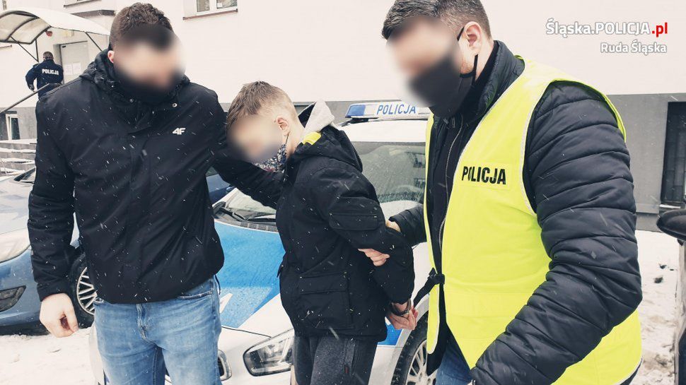 Śląskie. Kolejny fałszywy policjant. 71-letnia seniorka wykiwała 19-letniego oszusta
