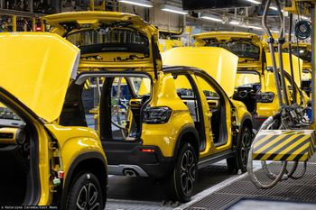 Będą tylko dwie zmiany w fabryce w Tychach. Stellantis potwierdza zwolnienia grupowe